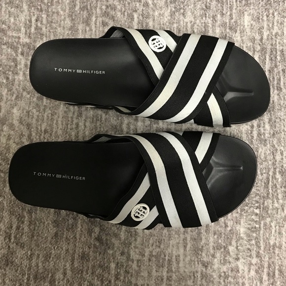 TOMMY HILFIGER Slides - Picture 7 of 7